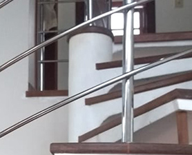 Corrimão escada caracol